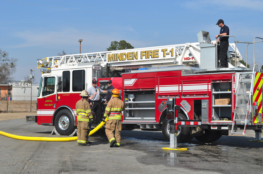 Minden firefighters train on new fire engine