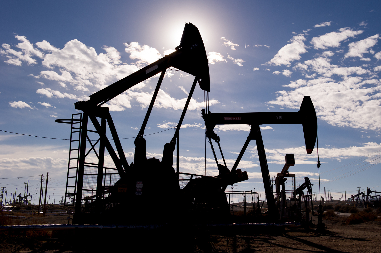 Oil, gas industry expect to pick up in 2017 | Minden Press ...